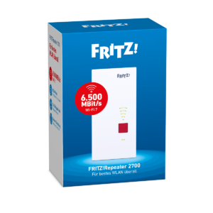 Blaue Produktverpackung für den FRITZ!Repeater 2700 Wi-Fi Extender, Teil des FRITZ!Mesh Set 2700, zeigt ein weißes Gerät und hebt 6.500 MBit/s Wi-Fi 7 in einem roten Kreis hervor. Auf der Verpackung ist ein deutscher Text zu sehen.
